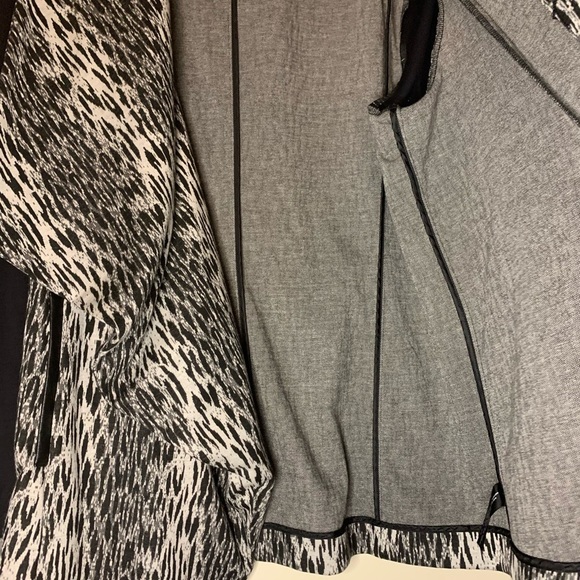 Lane Bryant plus size black white winter fall jacket cozy coat SZ 26/28 - Picture 7 of 14